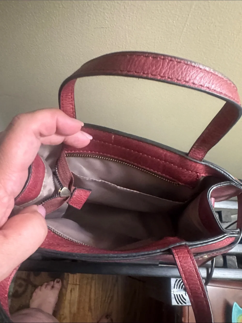Classic Structured Women's Satchel Bag in Burgundy